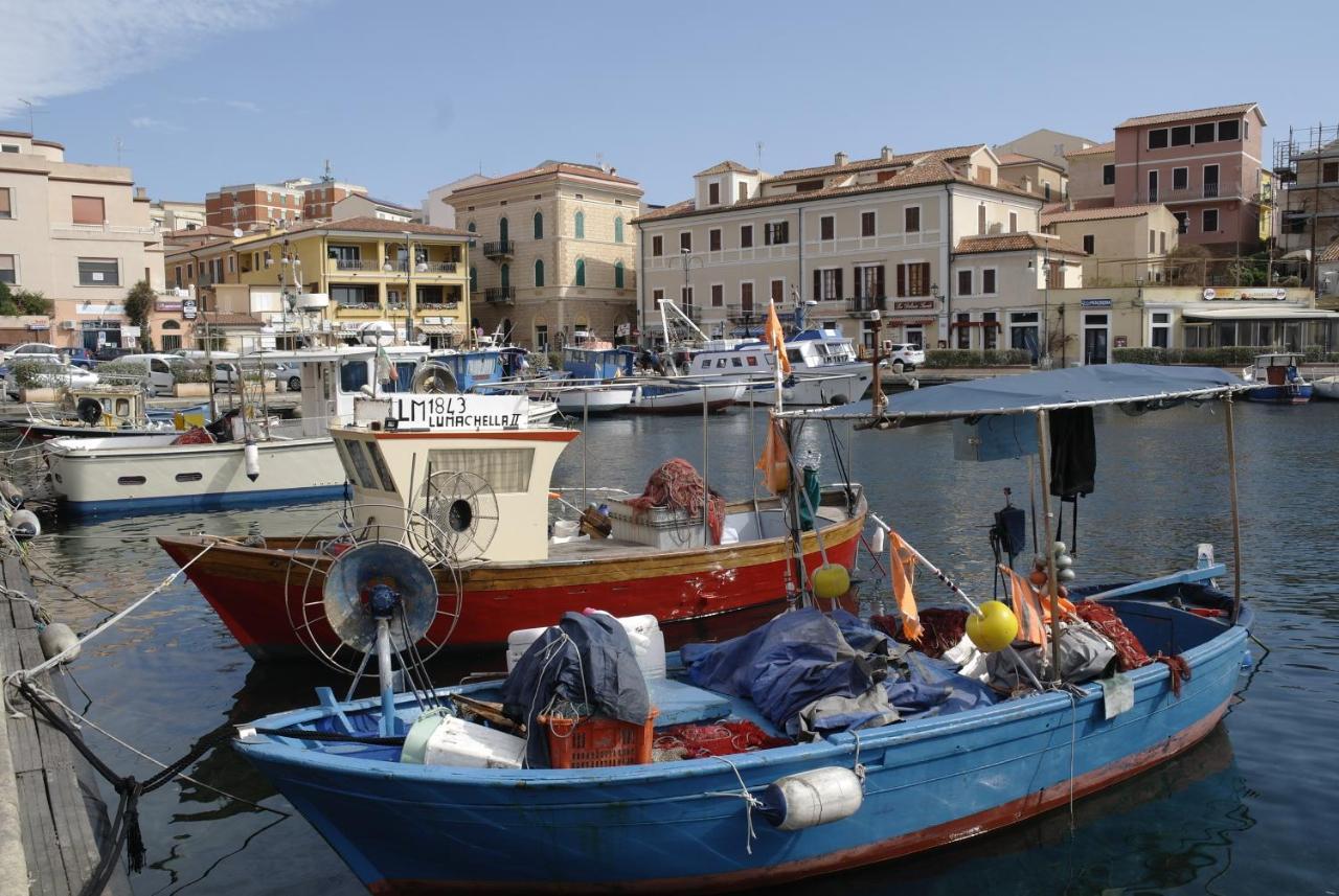 A Punta Tegge Il Mare La Spiaggia Il Tramonto Vila La Maddalena  Exterior foto